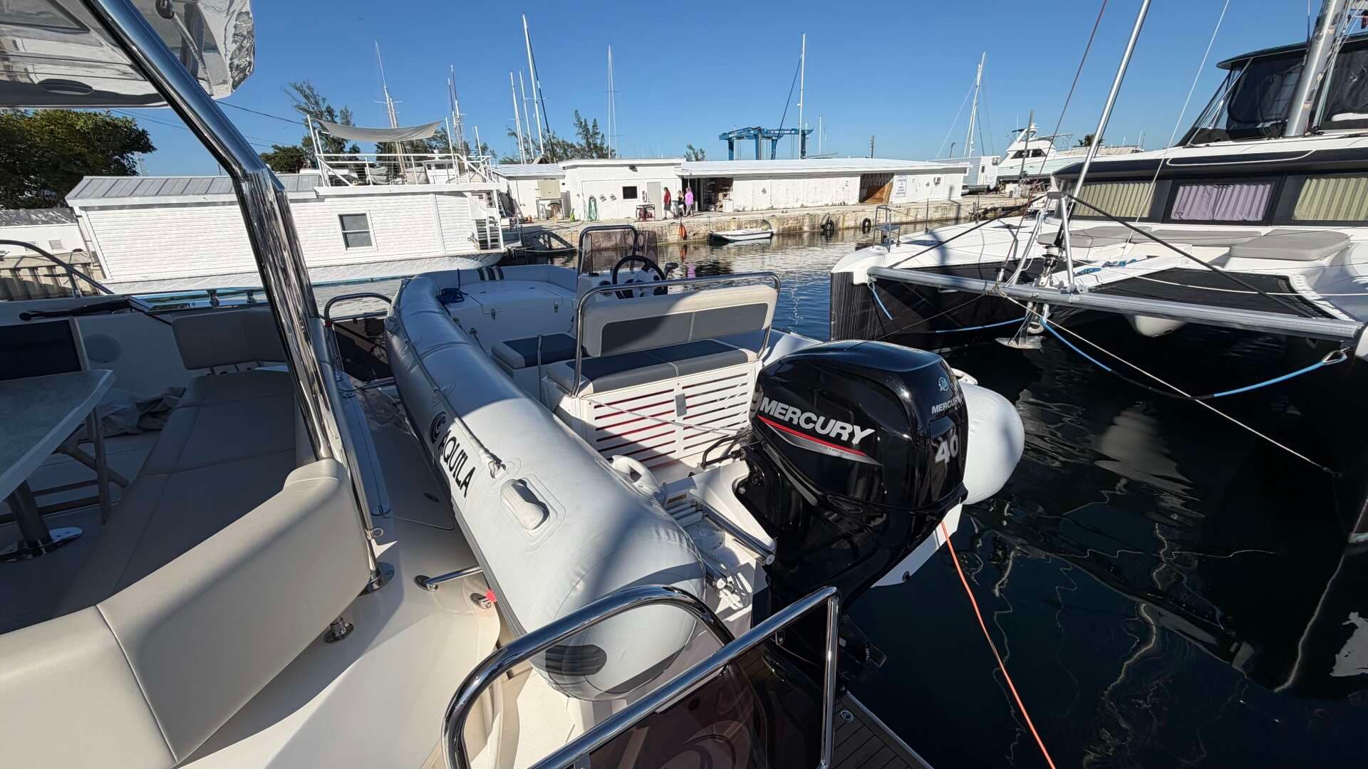 2025 Aquila 54 ENCLOSED BRIDGE - Image 80