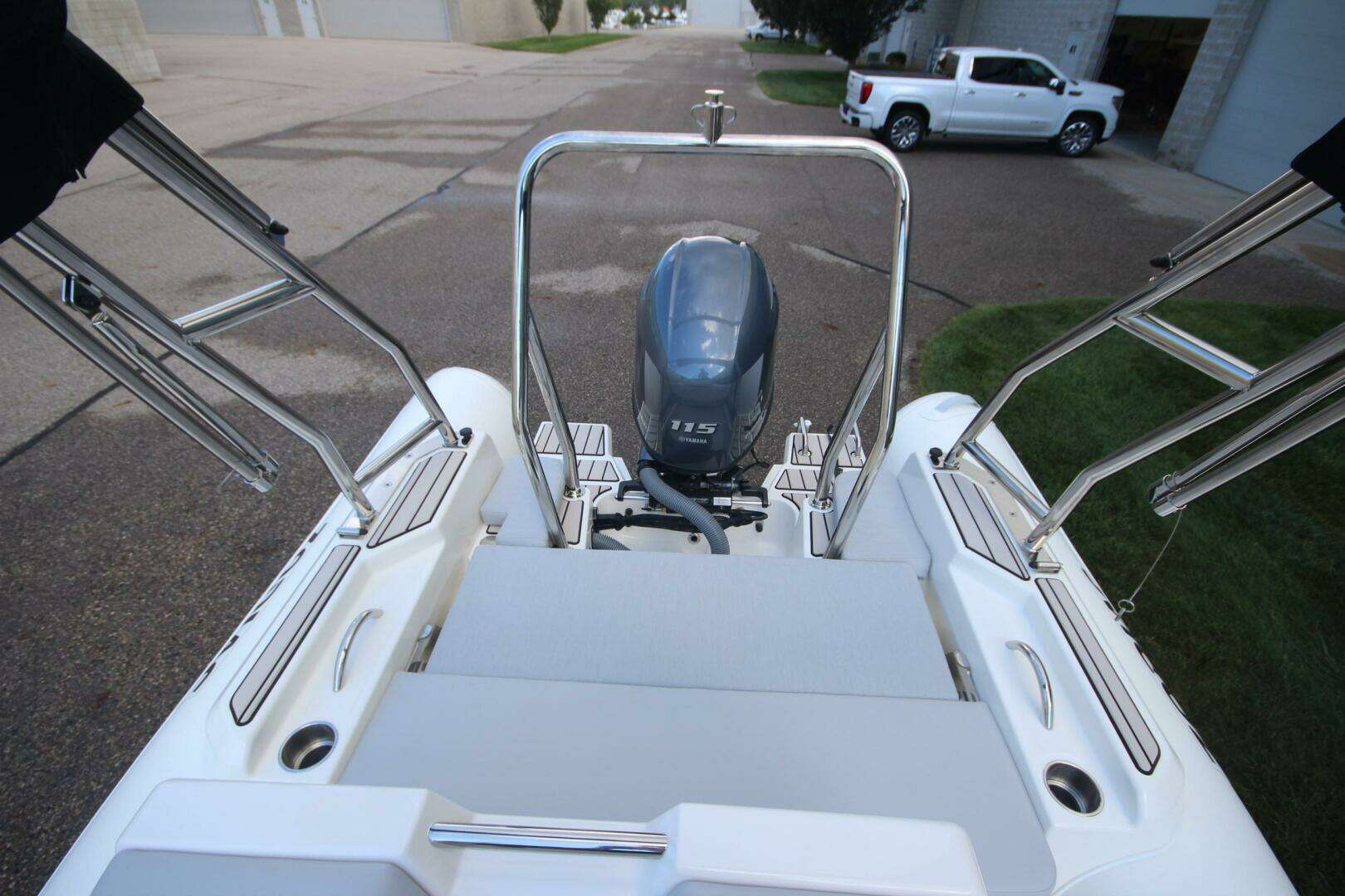 2025 Zodiac Medline 5.8 NEO - Image 10