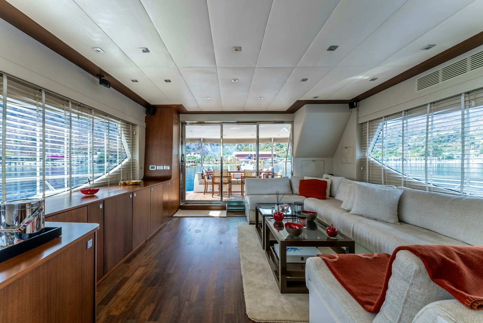 2012 Numarine — - Image 18