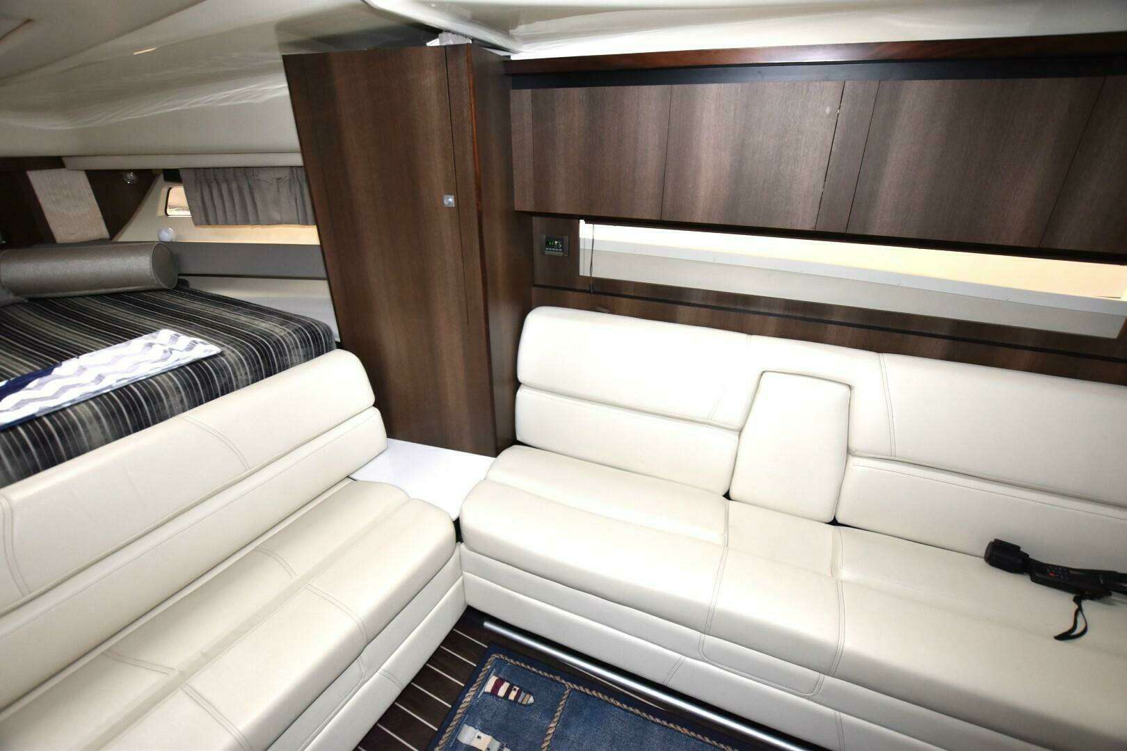 2017 Monterey 355 Sport Yacht - Image 18