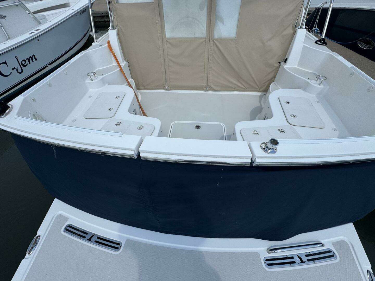 2013 Back Cove 30 - Image 18