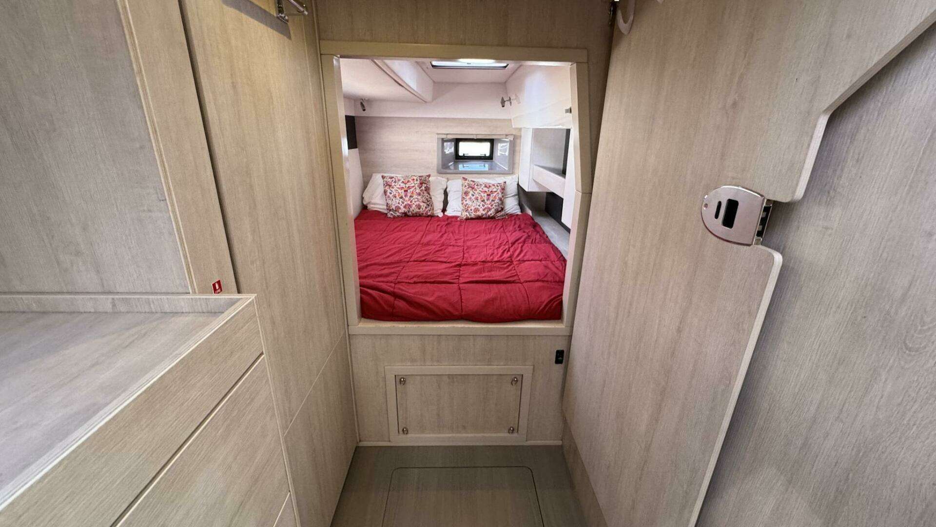2018 Leopard 43 Powercat - Image 39