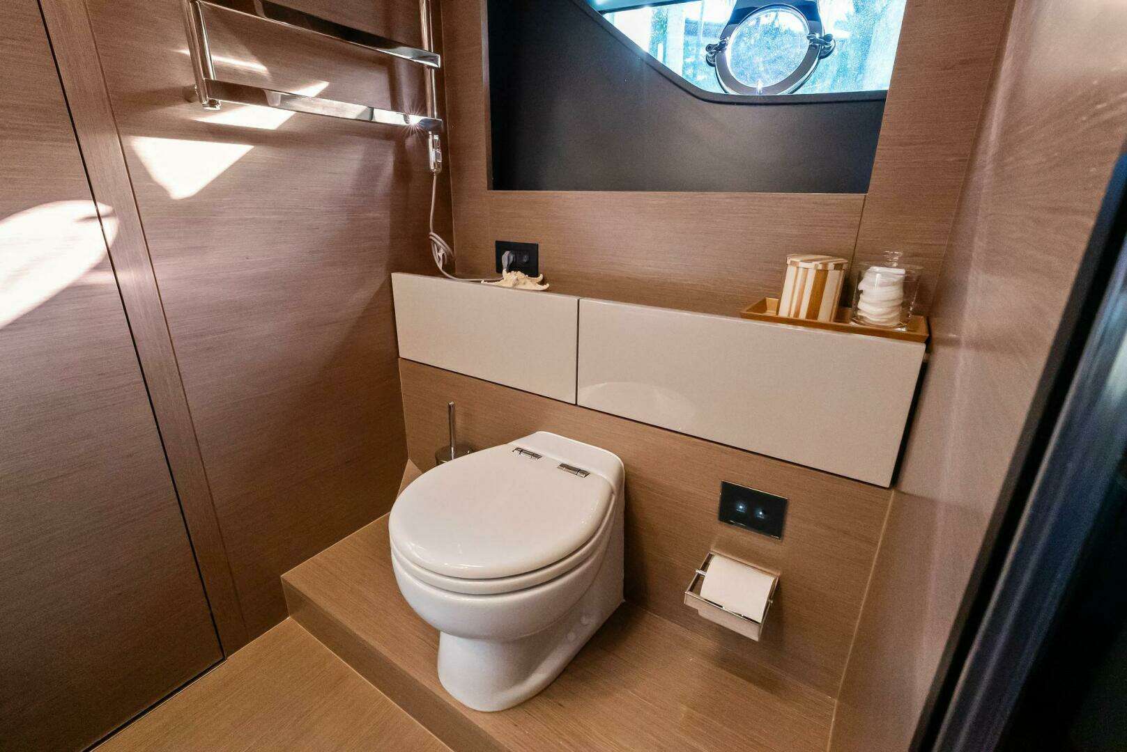 2019 Ferretti Yachts 780 - Image 60