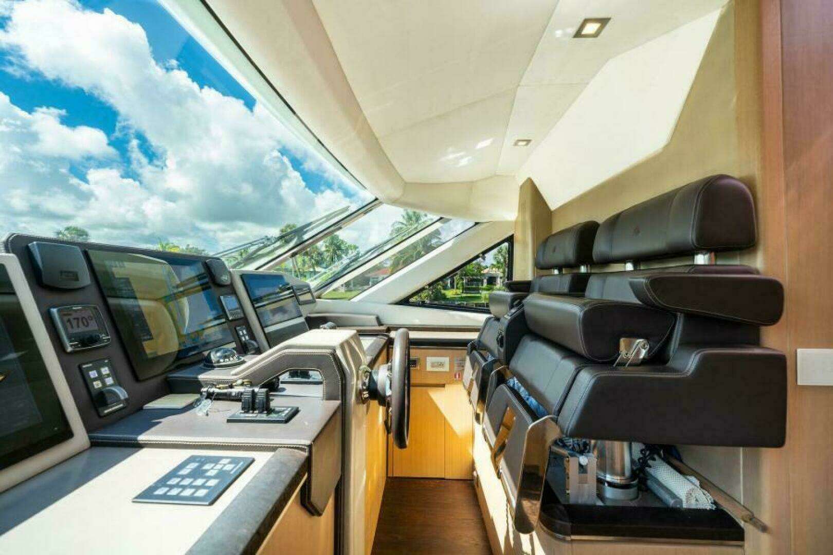 2015 Monte Carlo Yachts MCY86 - Image 54
