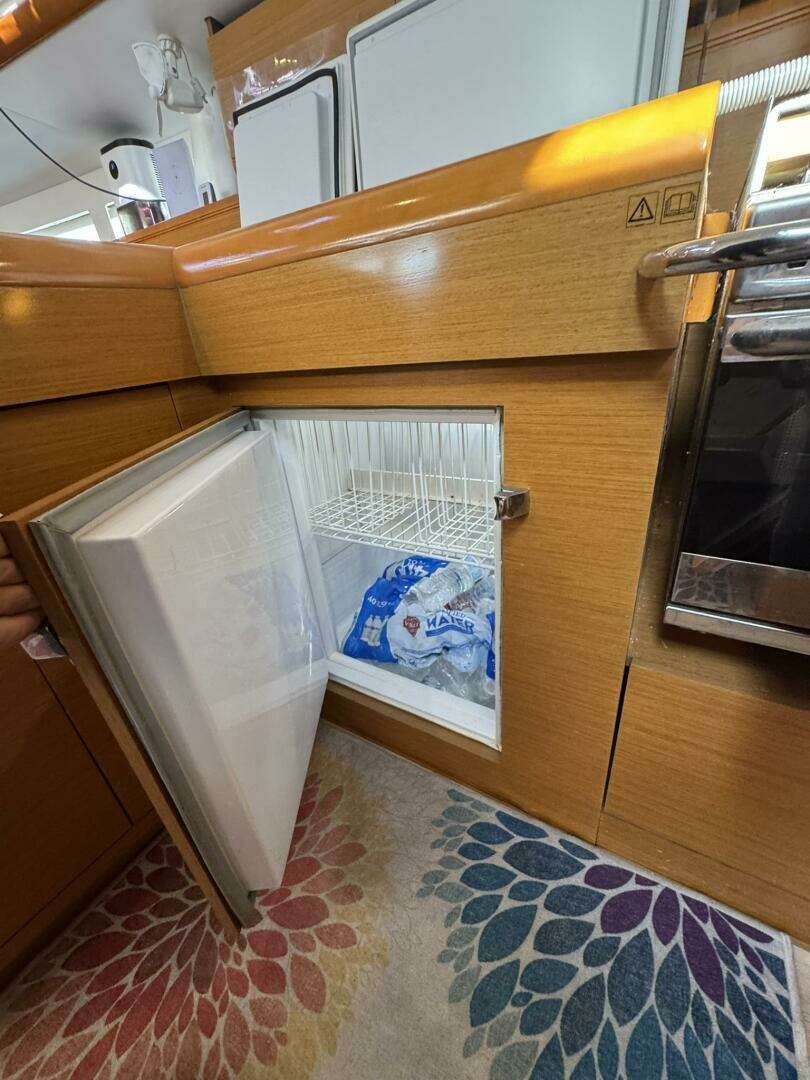 2016 Jeanneau Sun Odyssey - Image 21