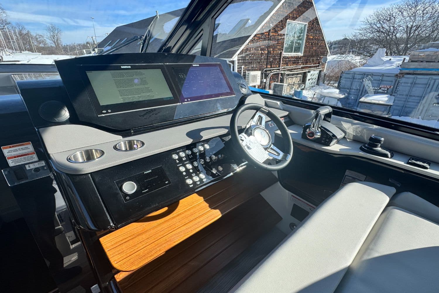 2026 Sea Ray Sundancer 370 Outboard - 15