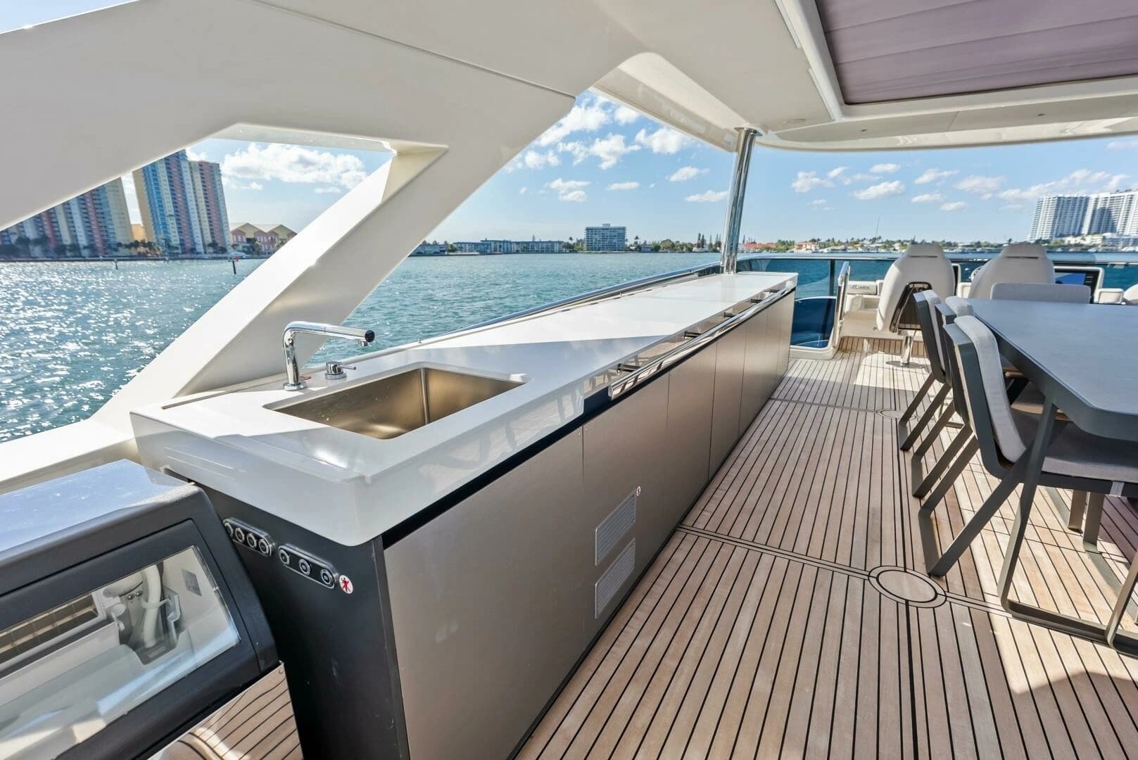 2025 Absolute 75 Navetta - Image 65