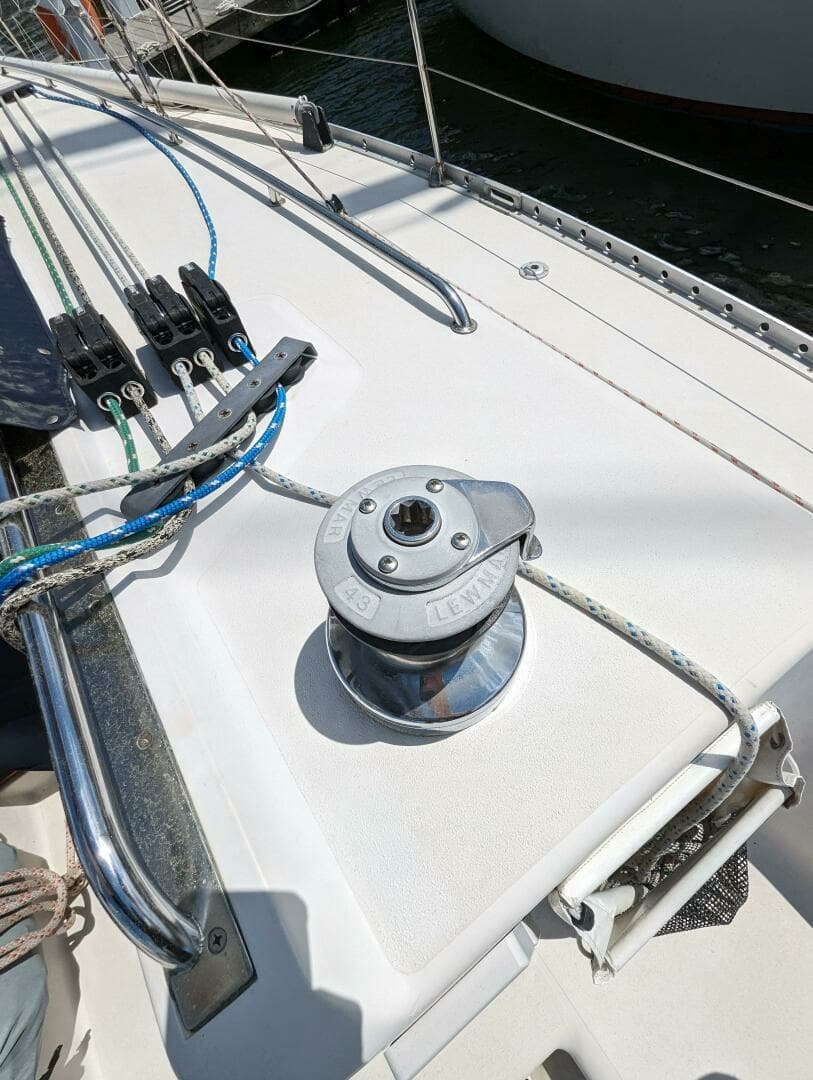 1989 Canadian Sailcraft CS36 Merlin - Image 18