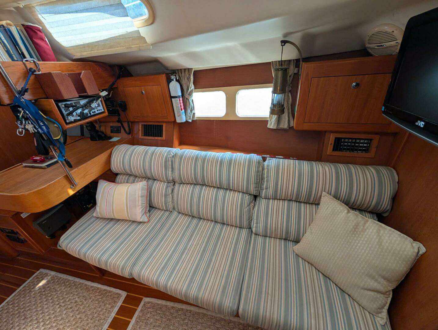 2002 Hunter 410 - Image 24