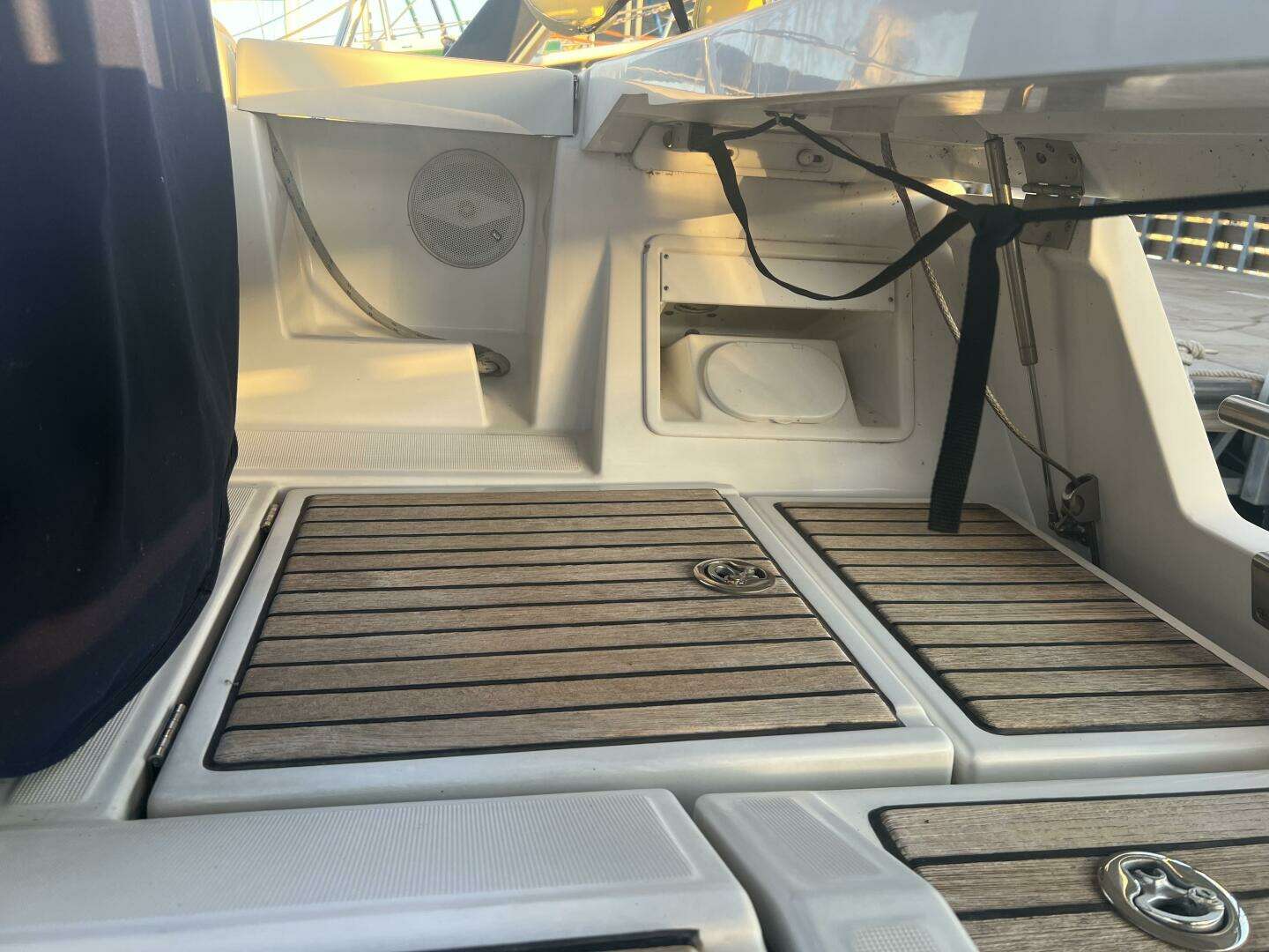 2013 Beneteau Oceanis 41 - Image 94