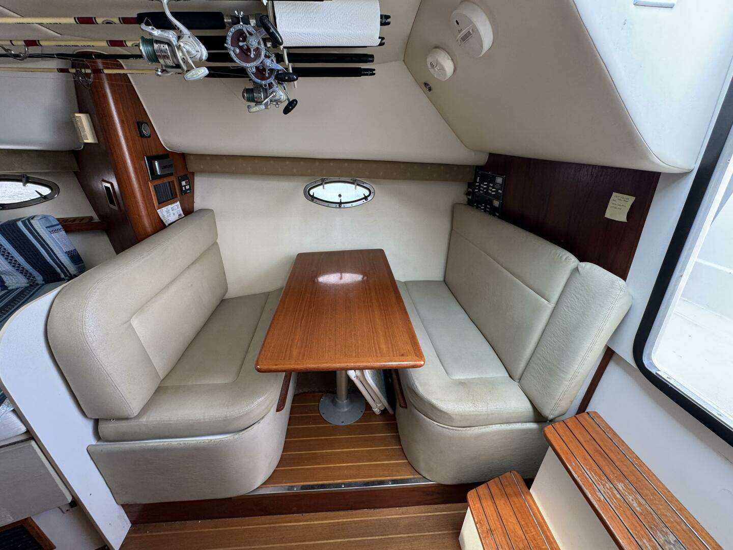 1999 Tiara Yachts 2900 Open - Image 25