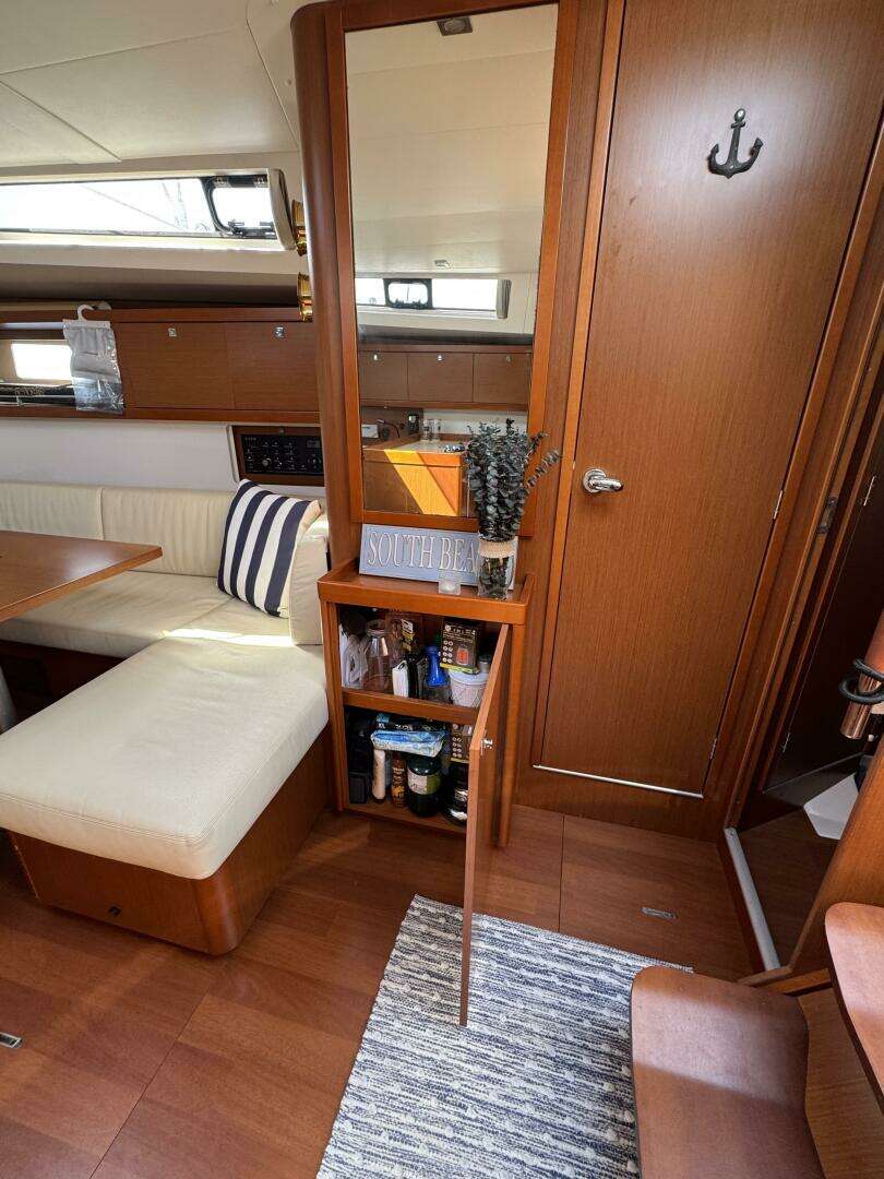 2013 Beneteau Oceanis 45 - Image 14