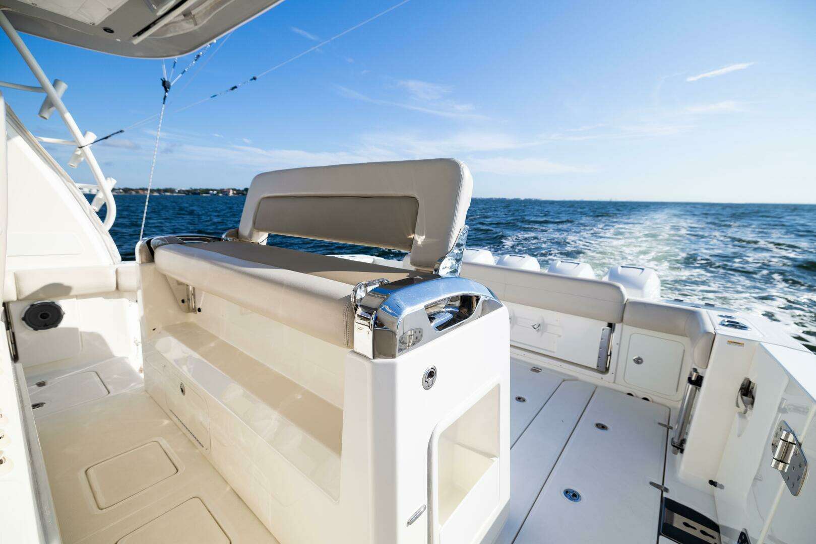 2021 Boston Whaler 420 Outrage - Image 55