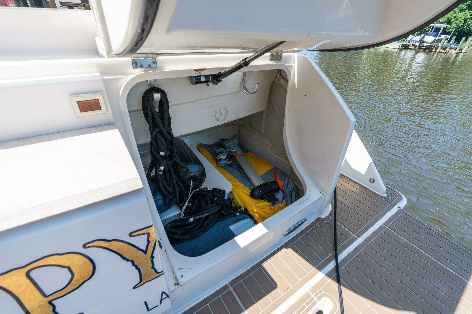 2015 Tiara Yachts 44 Coupe - Image 57