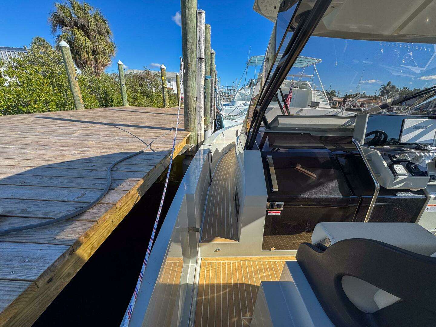 2026 De Antonio Yachts D32 - Image 15