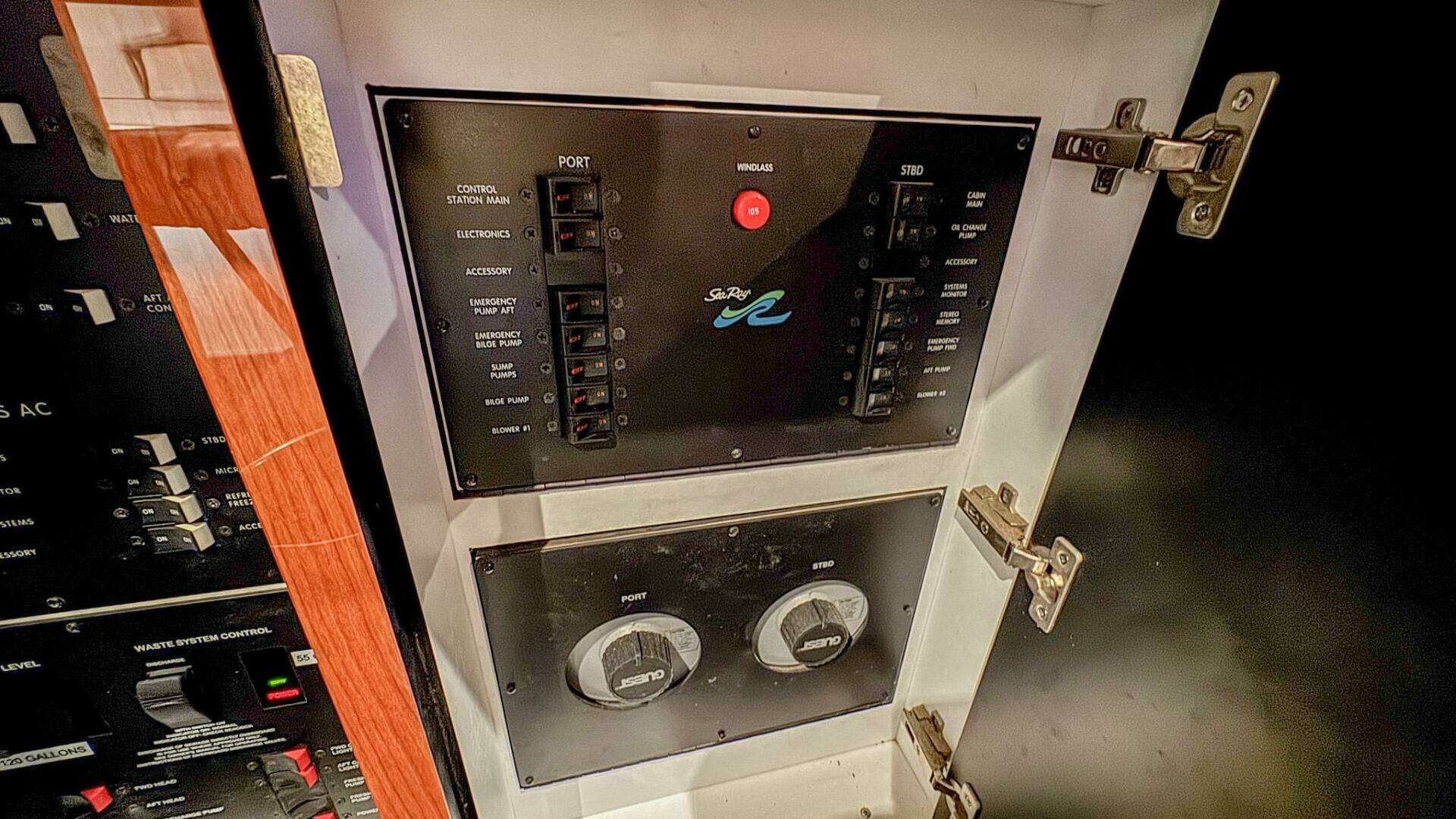 2000 Sea Ray 420 Aft Cabin - Image 34