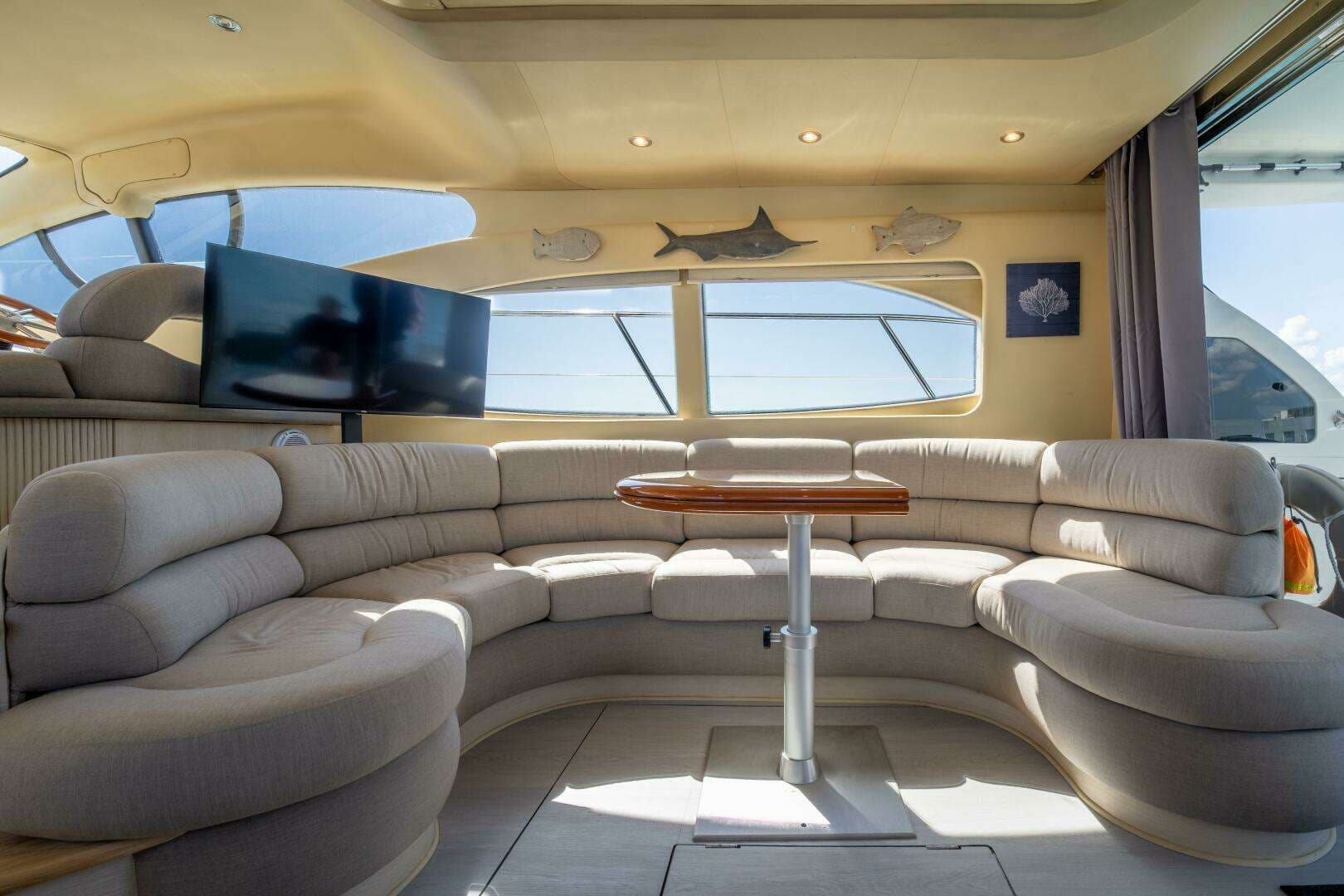 2001 Azimut 46 - Image 42