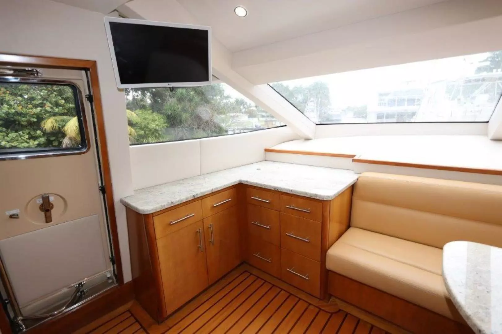 2006 Hatteras 80 - Image 18