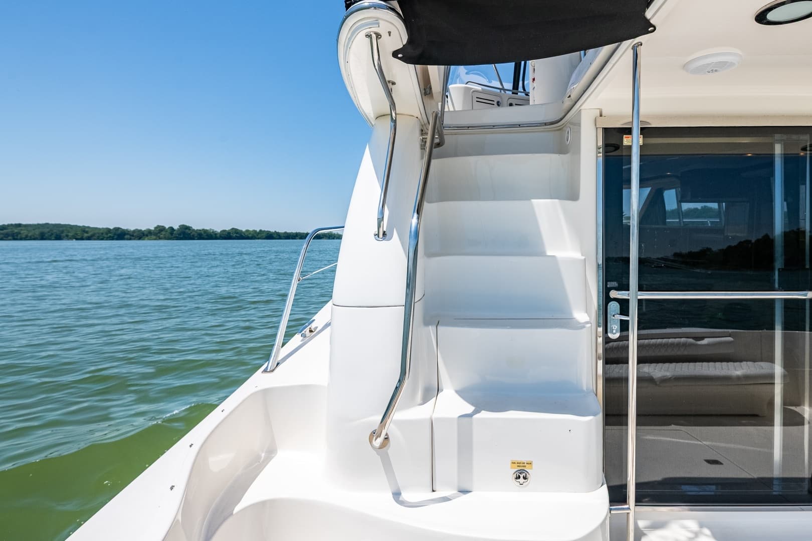 2003 Sea Ray 480 Sedan Bridge - Image 34