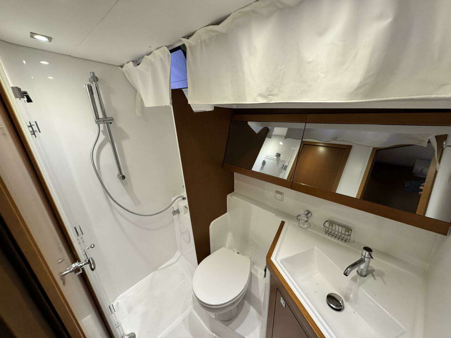 2014 Beneteau Oceanis 48 - Image 25