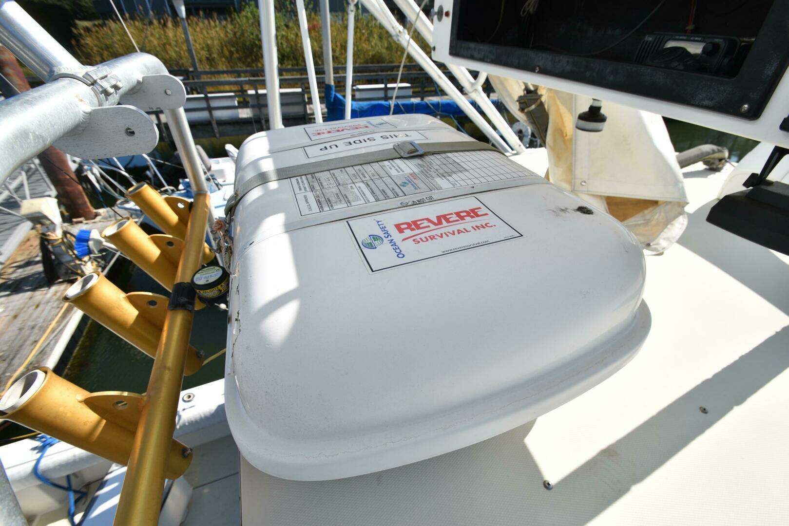 1999 Carolina Classic 28 Express - Image 16