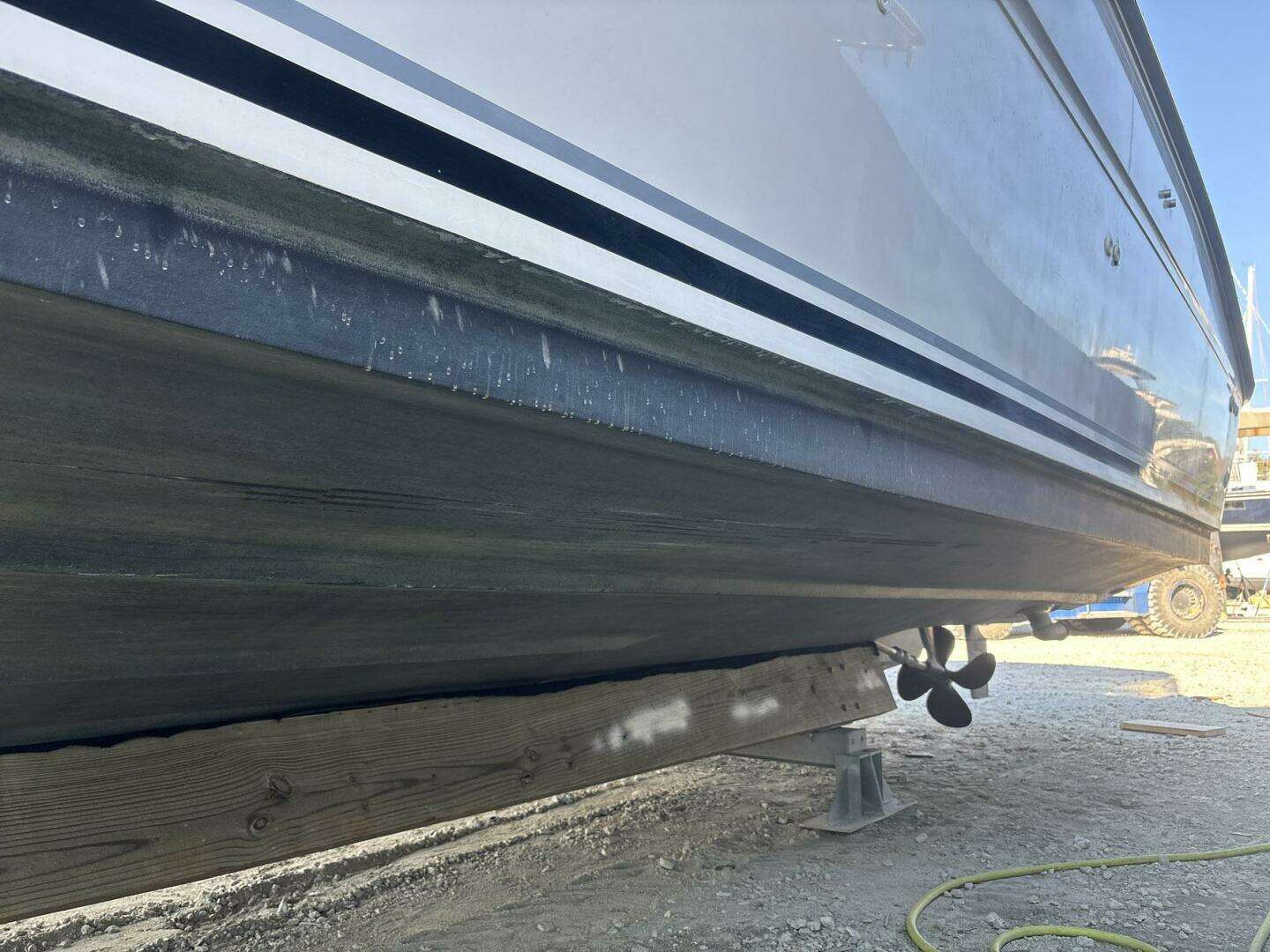 1999 Sea Ray 380 Sundancer - Image 22