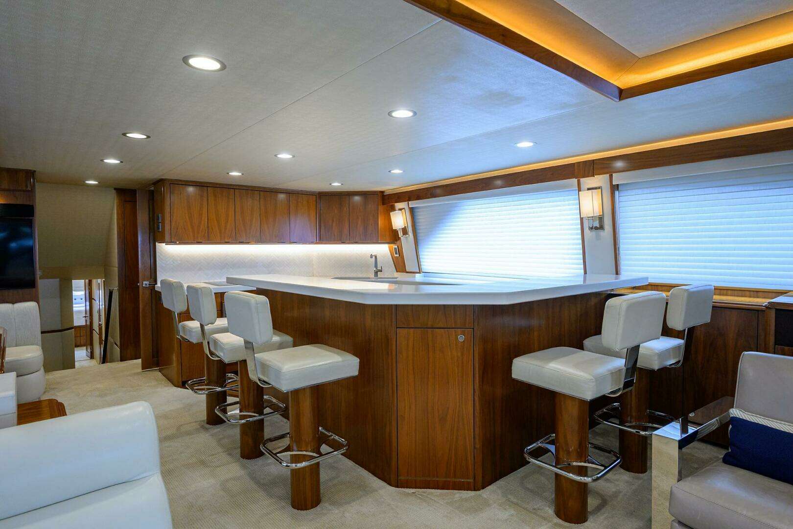 2017 Viking 92 Enclosed Bridge - Image 37