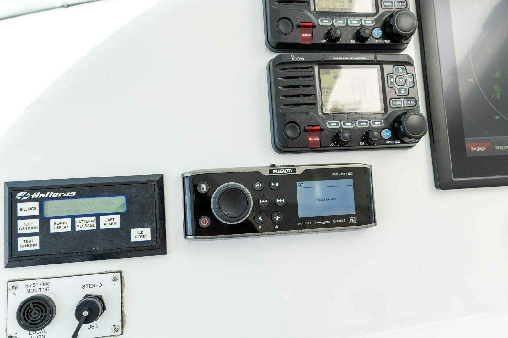 2016 Hatteras — - Image 59