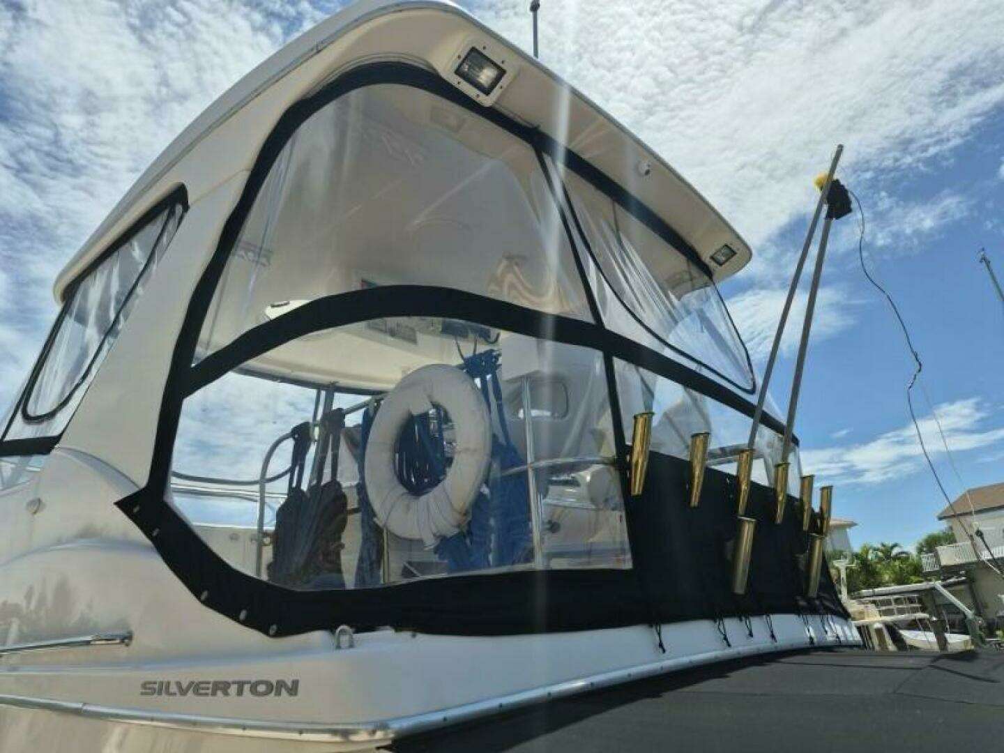 2002 Silverton 38 Convertible - Image 7