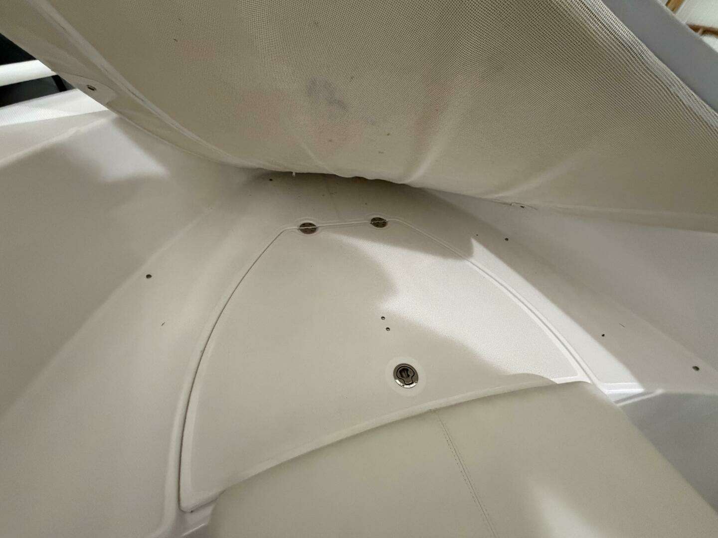 2016 Everglades 230 Center Console - Image 58