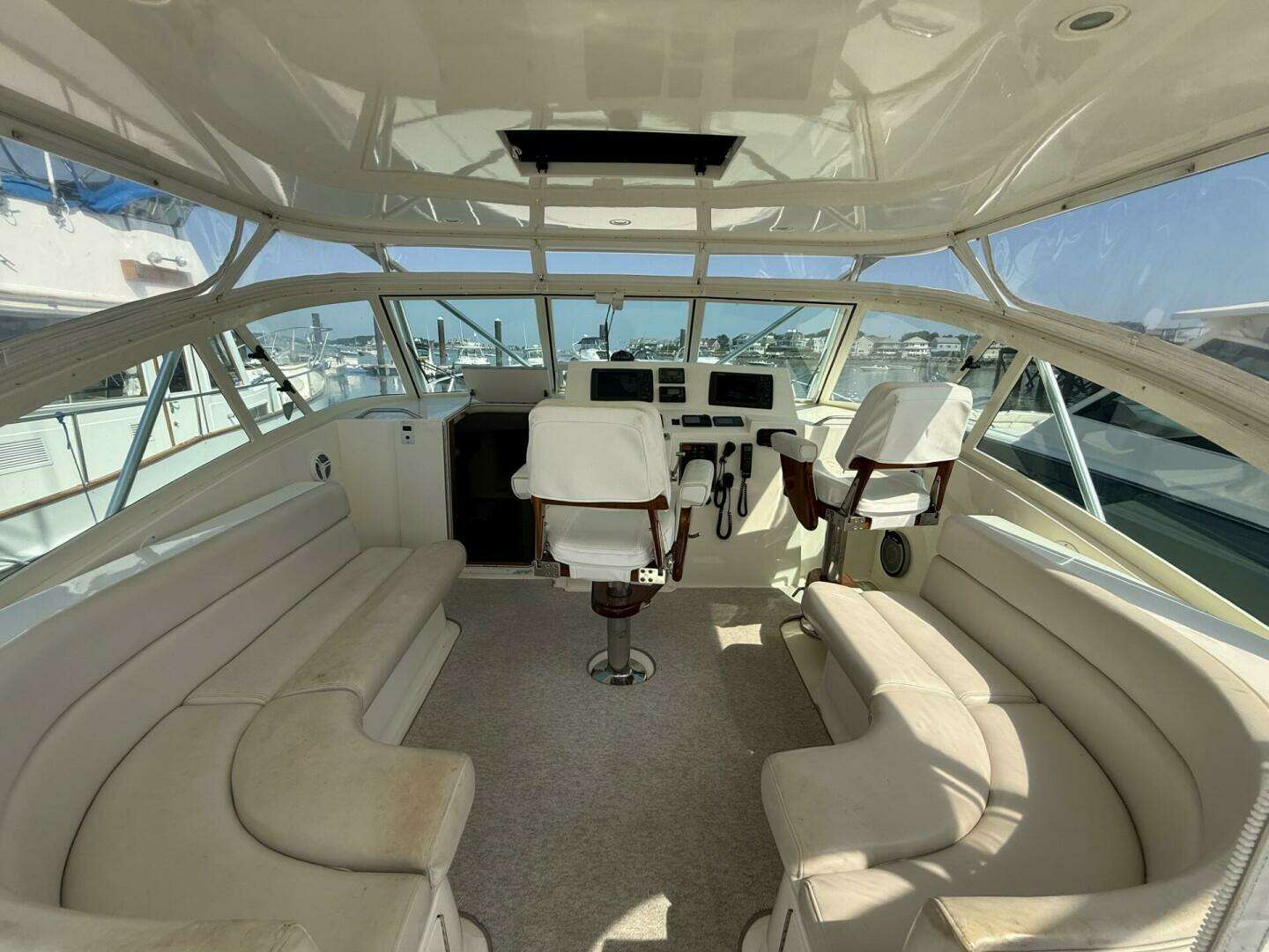 2007 Albemarle 410 Express - Image 24