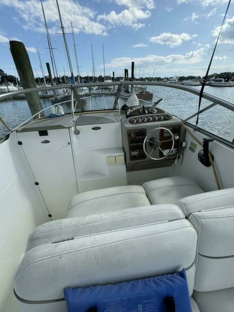 2002 Maxum 2400 SCR - Image 5