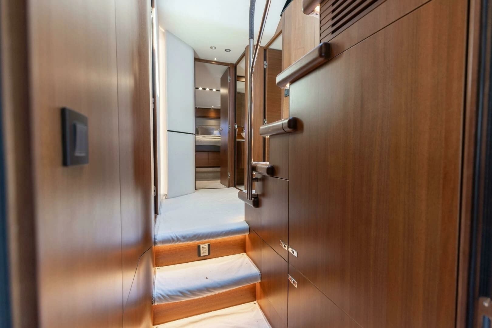 2019 Princess S65 - Image 27