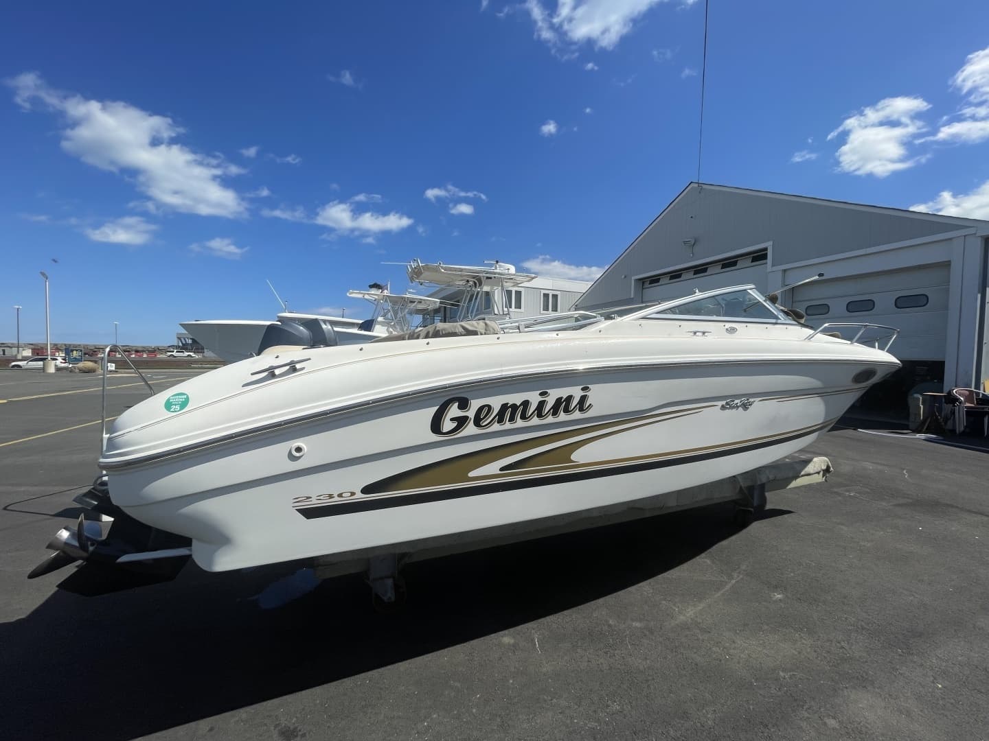 2000 Sea Ray 230 Signature - Image 5