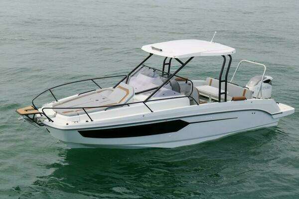 2025 Beneteau Flyer 8 Sundeck - Image 1