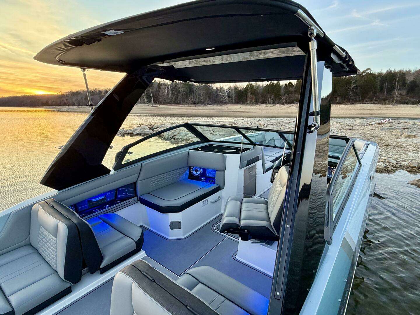 2023 Correct Craft Ingenity 23EL2 Electric Boat - Image 94