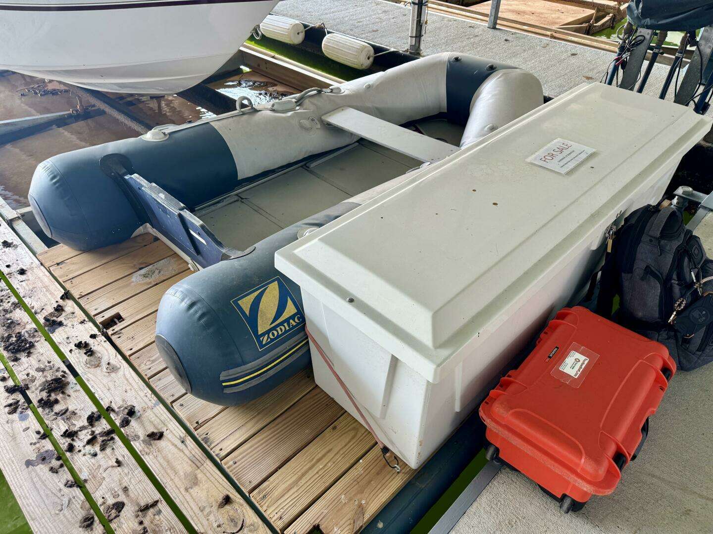 1994 Chaparral Signature 27 Cabin Cruiser - Image 255