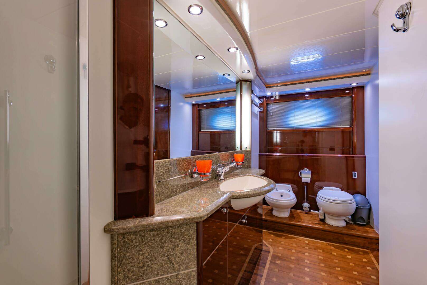 2006 Princess Yachts — - Image 18