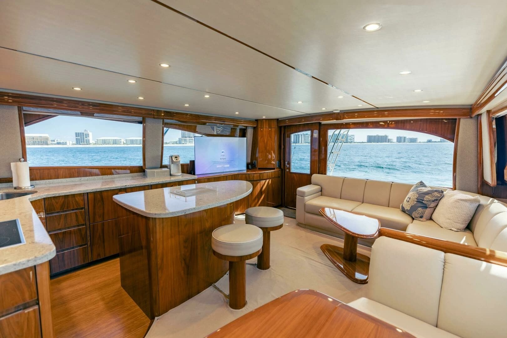 2018 Viking 62 Convertible - Image 10