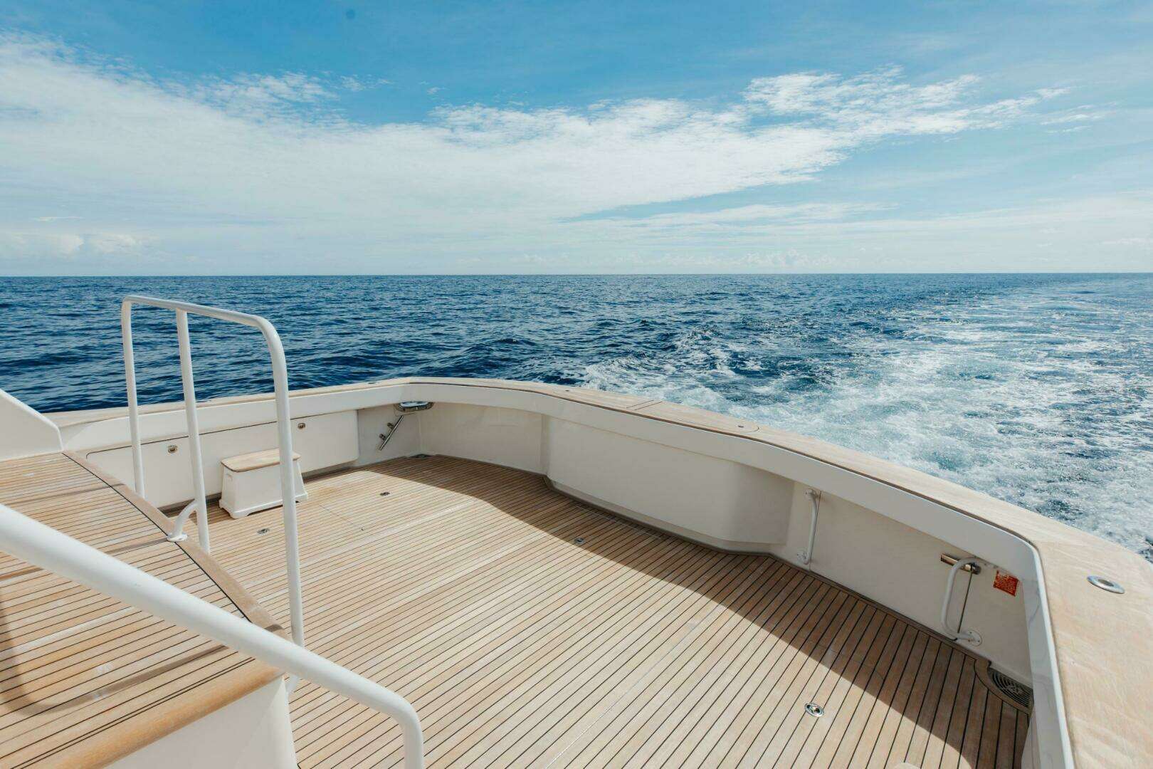 2012 Viking 76 Enclosed Flybridge - Image 3