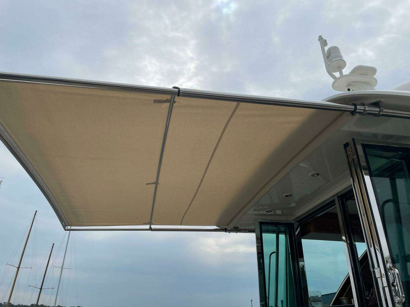 2021 Sabre 58 Salon Express - Image 35