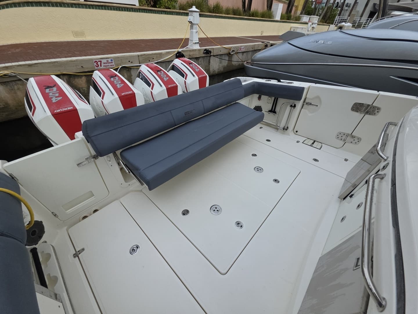 2021 Boston Whaler 420 Outrage - Image 48