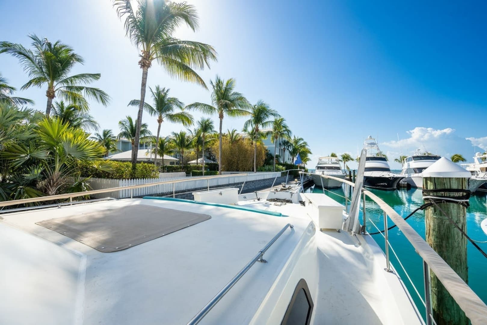 1979 Hatteras Yacht Fish - Image 30