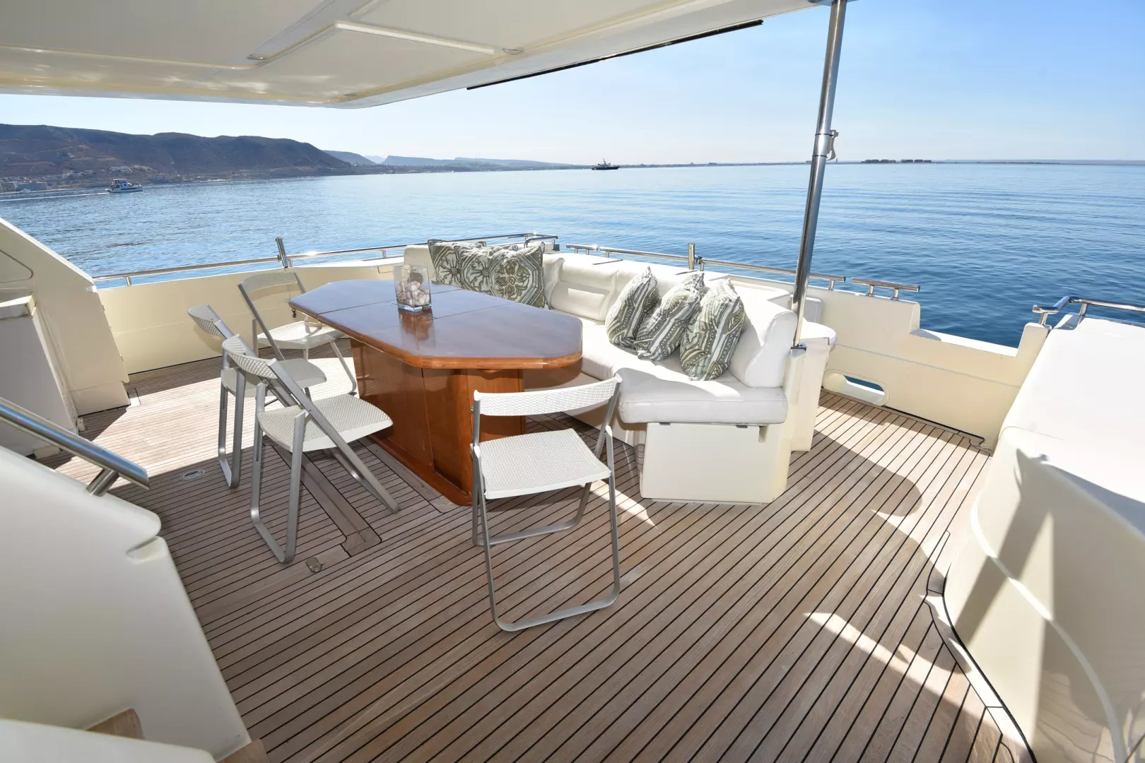 1997 Ferretti Yachts 80 - Image 6