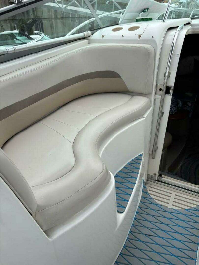 2005 Chaparral 290 Signature - Image 19