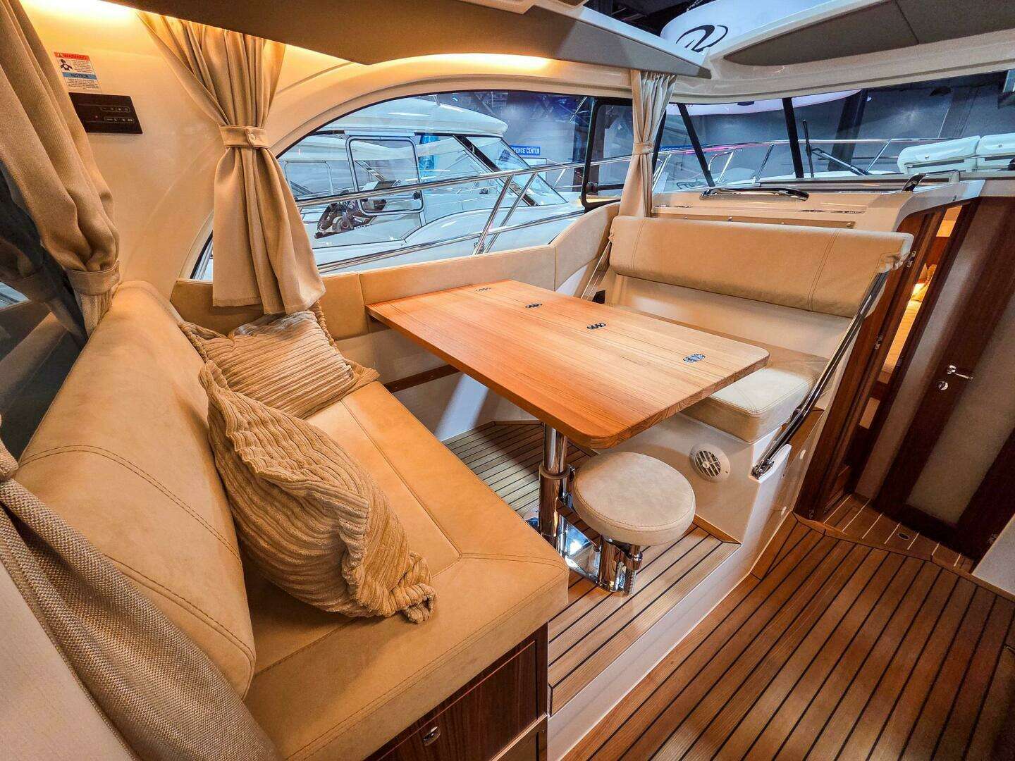 2026 Marex 330 Scandinavia - Image 9