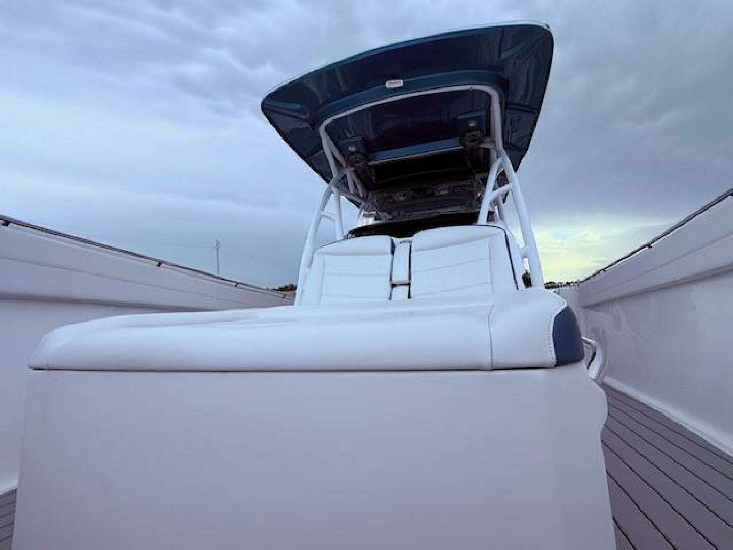2022 Nor-Tech 390 Sport Center Console - Image 30