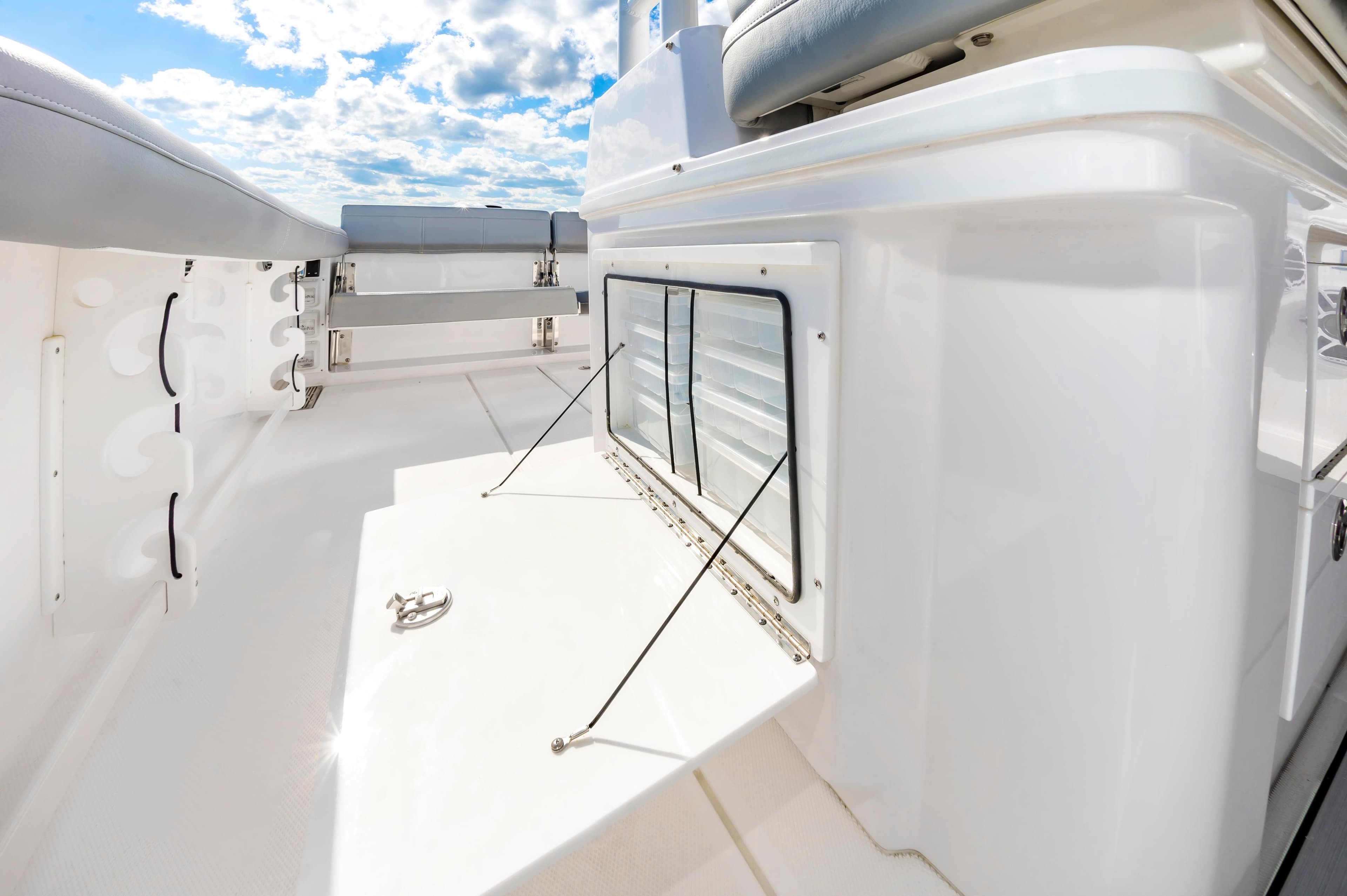2023 Everglades 335 Center Console - 19