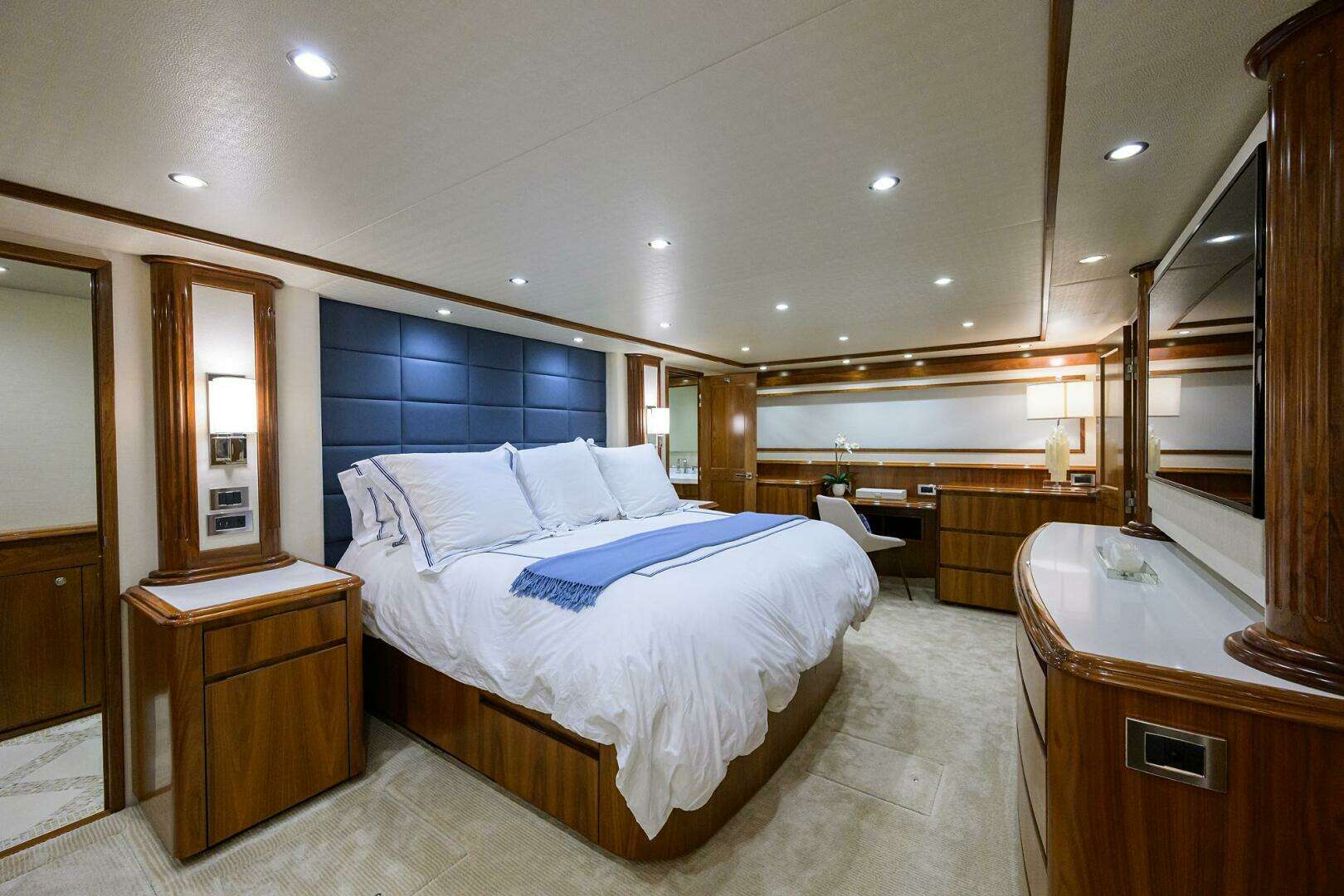 2017 Viking 92 Enclosed Bridge - Image 45