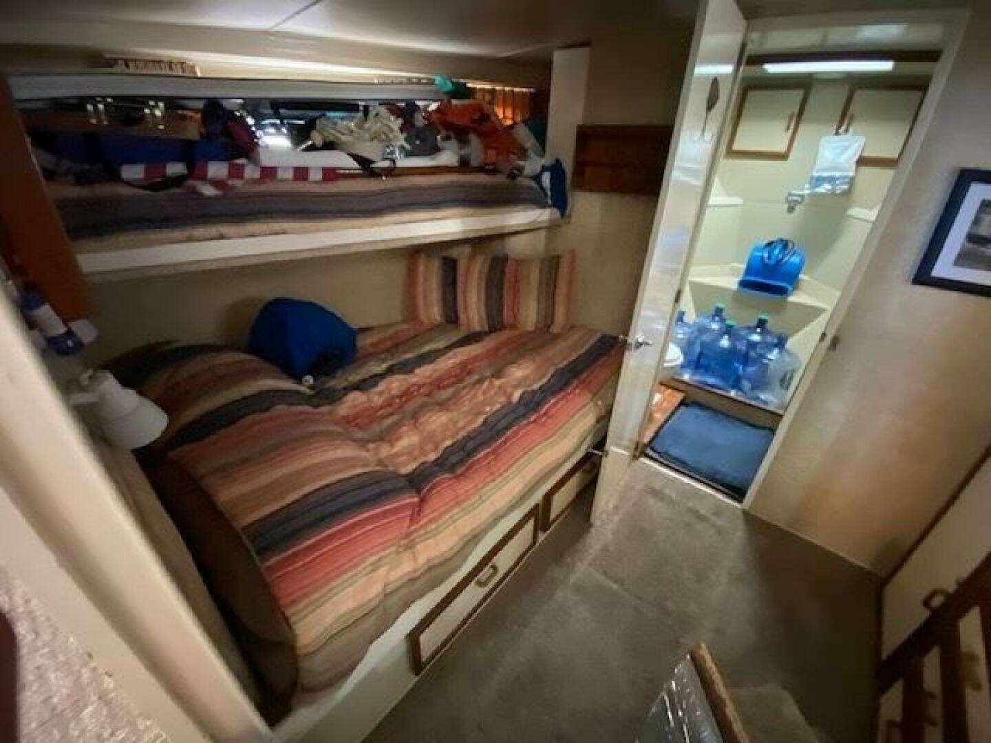 1972 Chris-Craft Commander Flush Deck - Image 25